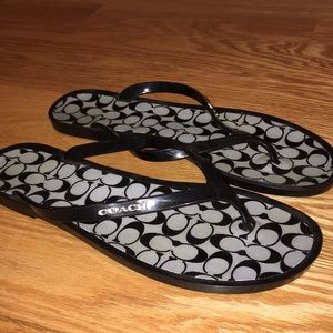 Coach flip flops size 7-7.5